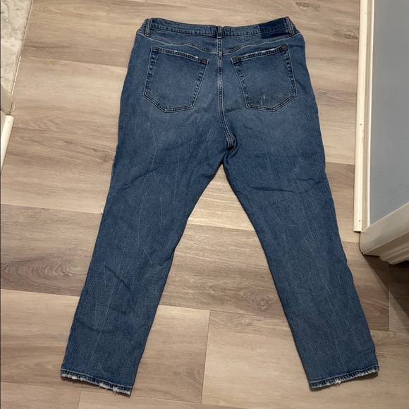 abercombie slim straight 90s jeans. - Picture 3 of 5